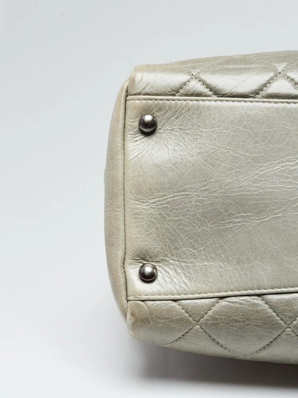 Chanel Grey Quilted Glazed Calfskin Leather Chain ID Chain Tote Bag - Picture 4 of 11